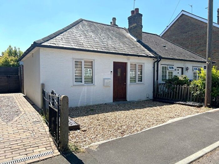 3 Bedroom Bungalow To Rent In Englefield Green, Surrey, TW20