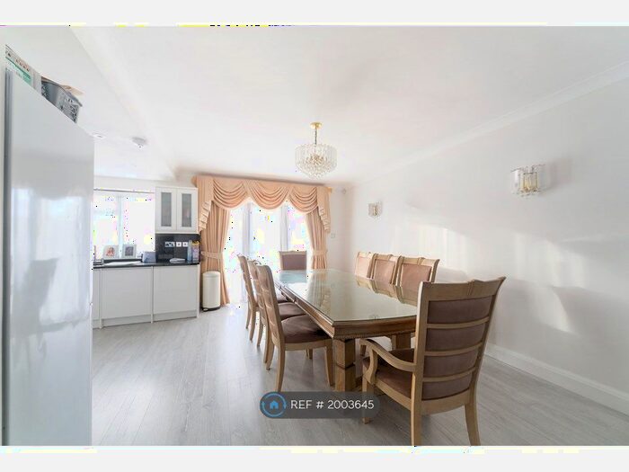 4 Bedroom Terraced House To Rent In Alexandra Road, London, N10