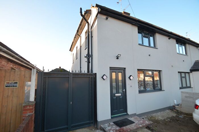 3 Bedroom Semi Detached House To Rent In Orchard Way, Ashford, TW15