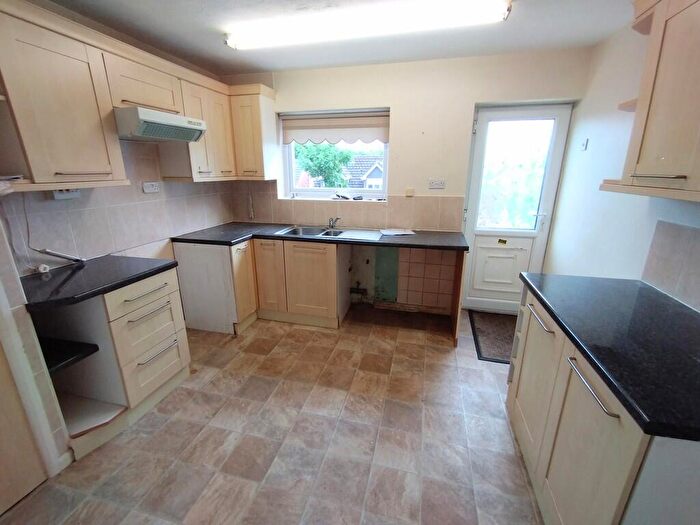 2 Bedroom Detached Bungalow For Sale In Halls Road, Biddulph, Stoke-on-Trent, ST8