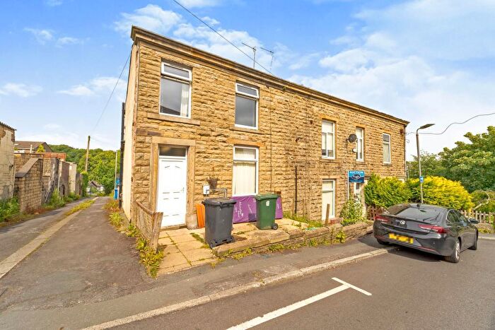 2 Bedroom End Of Terrace House To Rent In Whittle Street, Rawtenstall, Rossendale, BB4