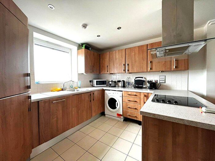 2 Bedroom Flat To Rent In Stepney Court -, P12