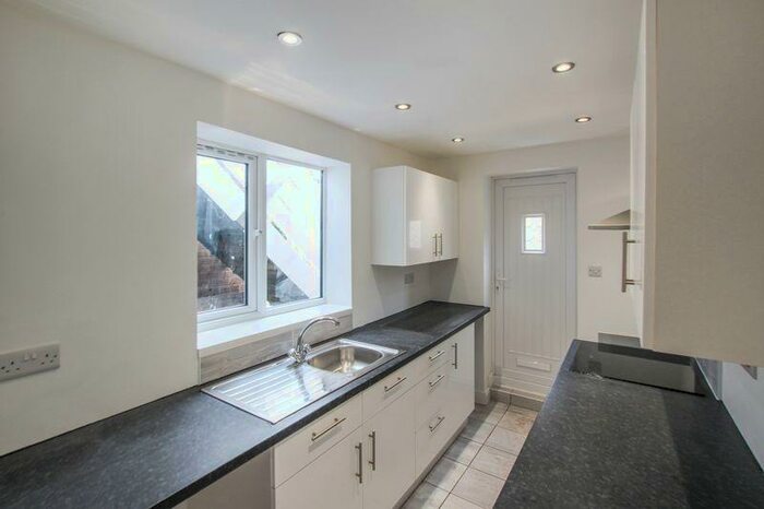 1 Bedroom Ground Flat To Rent In Derby Road, Ripley, DE5