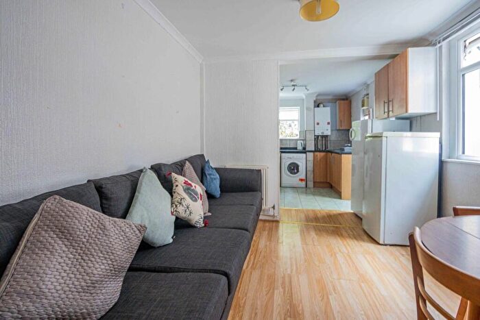 5 Bedroom Private Halls To Rent In Malefant Street, Cathays, CF24