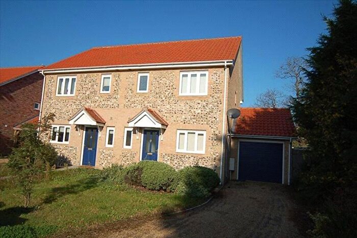 3 Bedroom Semi-Detached House To Rent In Pintail Close, Lakenheath, Brandon, Suffolk, IP27