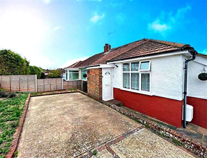3 Bedroom Bungalow To Rent In Howard Road, Sompting, Lancing, BN15