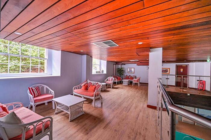 2 Bedroom Flat For Sale In The Highway, Wapping, London, E1W