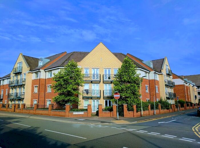 2 Bedroom Apartment To Rent In Coach House Court, Loughborough, LE11