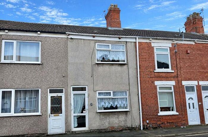 3 Bedroom Terraced House For Sale In Castle Street, Grimsby, DN32