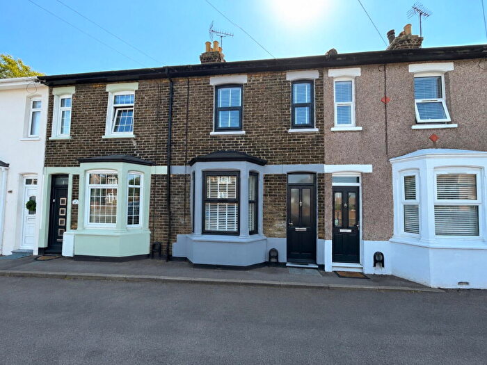 3 Bedroom Terraced House For Sale In North Road, Queenborough, ME11
