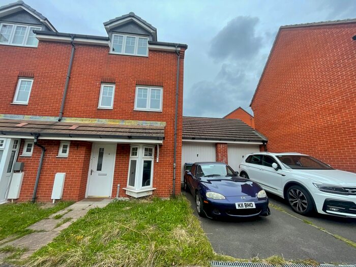 4 Bedroom Terraced House To Rent In Vowles Road, West Bromwich, B71