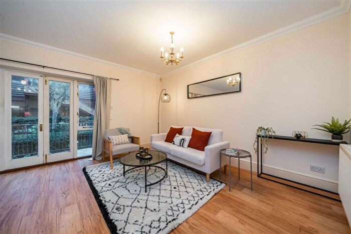 2 Bedroom Flat For Sale In Folgate Street, Spitalfields, E1