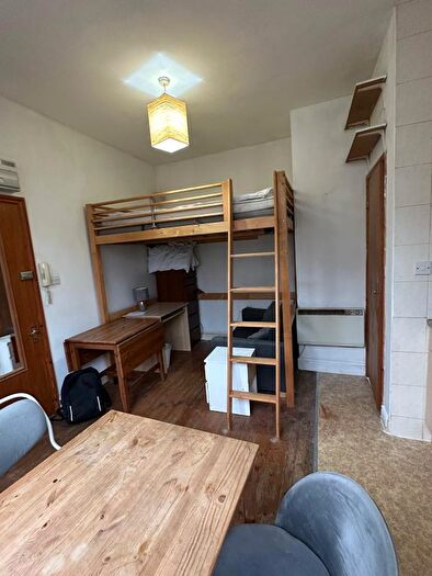 Studio To Rent In Bryantwood Road, London, N7