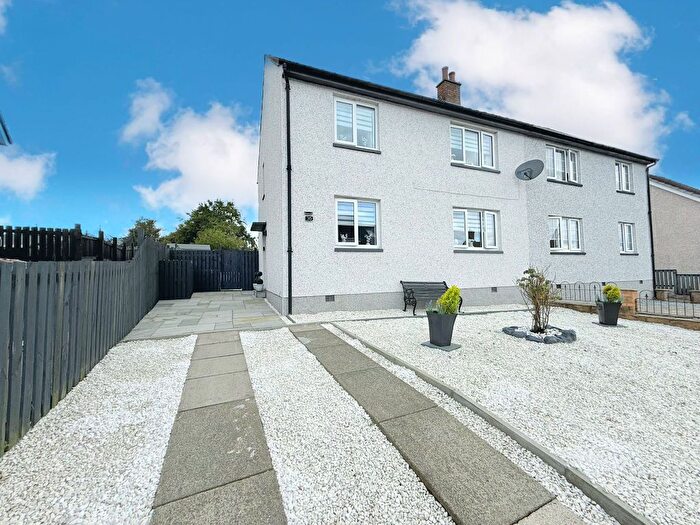 4 Bedroom Semi-Detached House For Sale In Southfield Drive, Slamannan, FK1