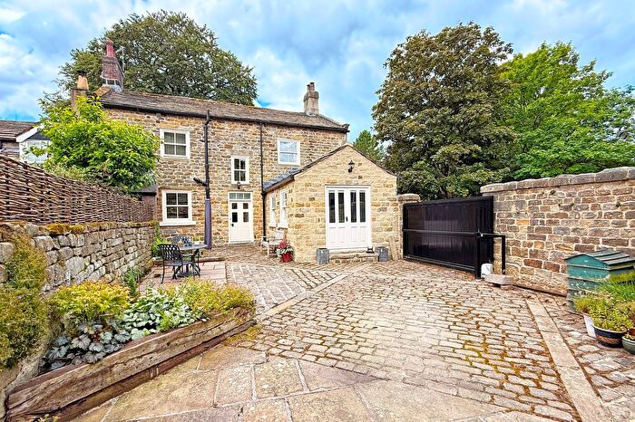 4 Bedroom Semi-Detached House For Sale In Main Street, Pannal, HG3
