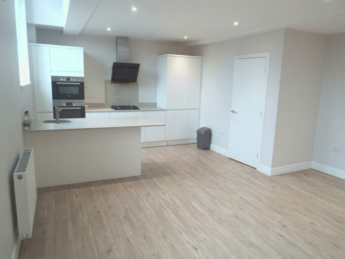 2 Bedroom Apartment To Rent In Apartment, Glass House, The Old School House, HU5