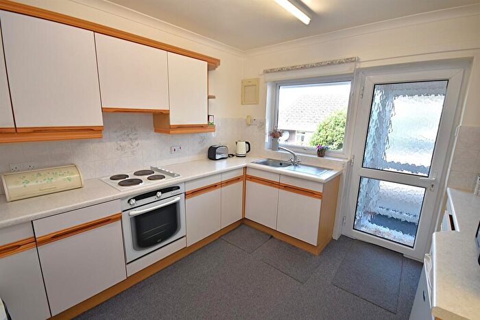 3 Bedroom Detached Bungalow For Sale In Fitzwilliam Avenue, Sutton, Macclesfield, SK11