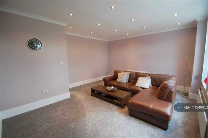2 Bedroom Flat To Rent In Bill Quay, Gateshead, NE10