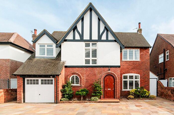 5 Bedroom Detached House For Sale In Hastings Road, Southport, PR8