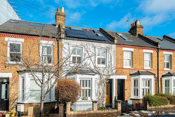 4 Bedroom Property For Sale In Fulwell Road, Teddington, TW11