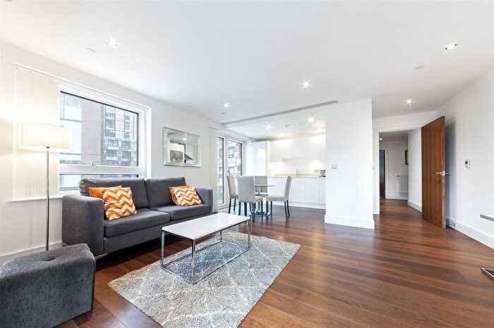 2 Bedroom Flat For Sale In Talisman Tower, Lincoln Plaza, Canary Wharf, London, E14