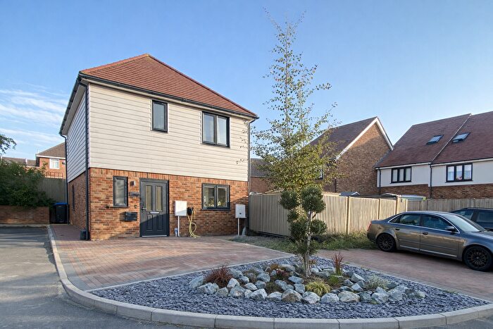 2 Bedroom Detached House For Sale In Greyhound Gardens, Aylesham, Kent, CT3