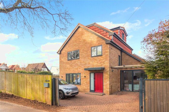 5 Bedroom Detached House To Rent In Peppard Lane, Henley-On-Thames, Oxfordshire, RG9