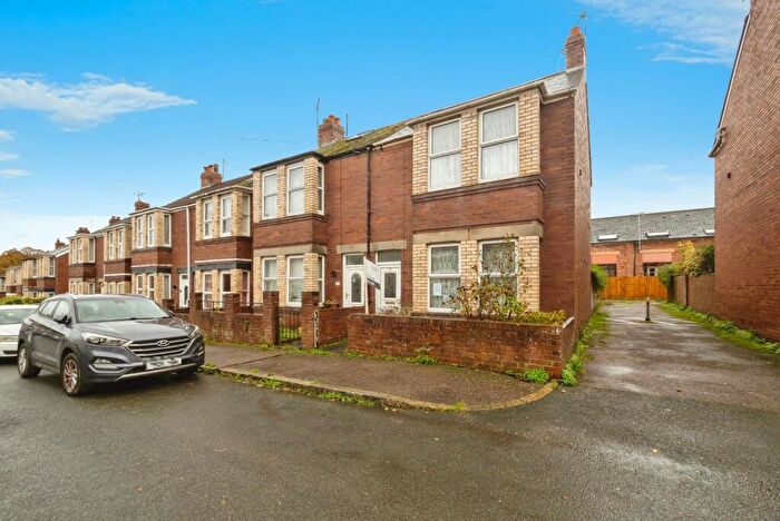 3 Bedroom End Of Terrace House For Sale In Anthony Road, Exeter, Devon, EX1
