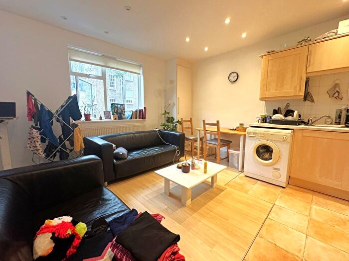 1 Bedroom Flat To Rent In Wicklow Street, London, WC1X
