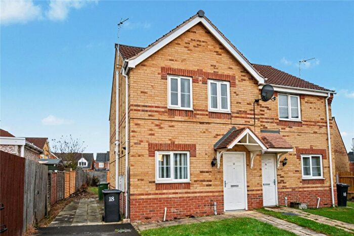3 Bedroom Semi Detached House For Sale In Gladedale Avenue, Leeds, LS8