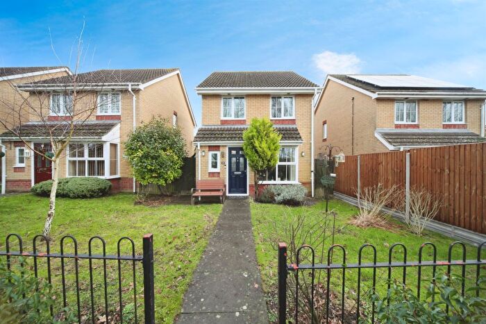 3 Bedroom Detached House For Sale In Farriers Way, Houghton Regis, Dunstable, LU5