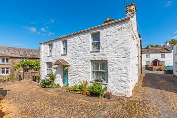 3 Bedroom Cottage For Sale In Queens Cottage, Dent, LA10