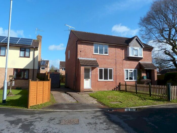 2 Bedroom Semi-Detached House To Rent In Sycamore Close, Willand, Cullompton, EX15