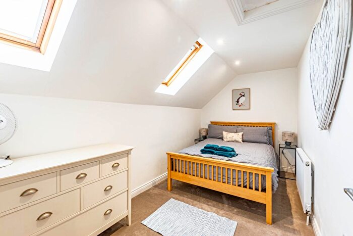 2 Bedroom Cottage For Sale In Wigginton Road, York, YO32