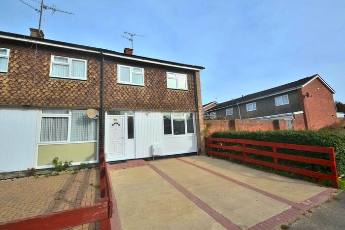 5 Bedroom End Of Terrace House To Rent In Hexham Road, Reading, RG2