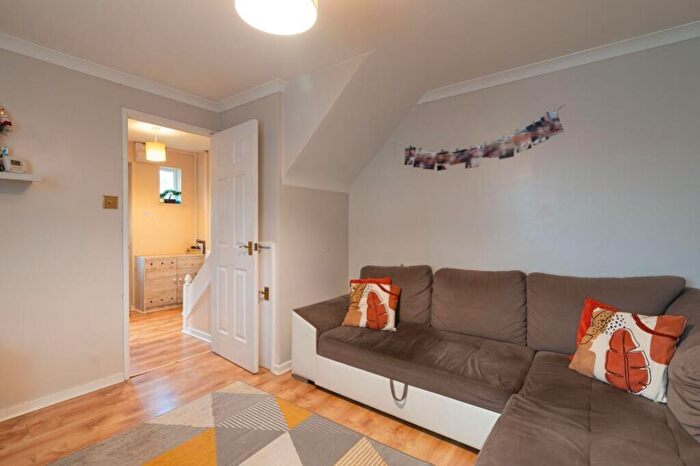 1 Bedroom End Of Terrace House To Rent In Norris Close, Abingdon, Oxon, OX14