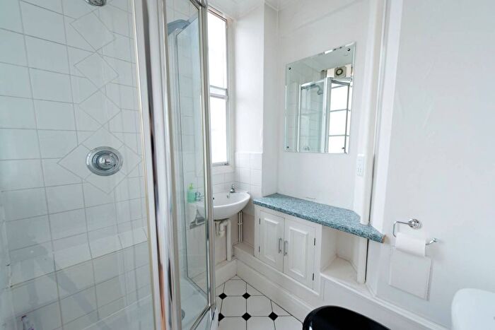 1 Bedroom Flat To Rent In Sloane Avenue, Sloane Square, London, SW3