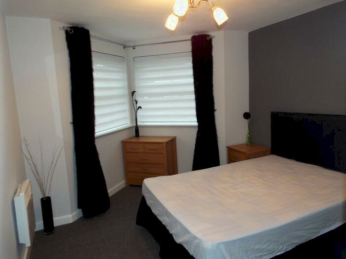 2 Bedroom Flat To Rent In Consort Place, Coventry, CV5