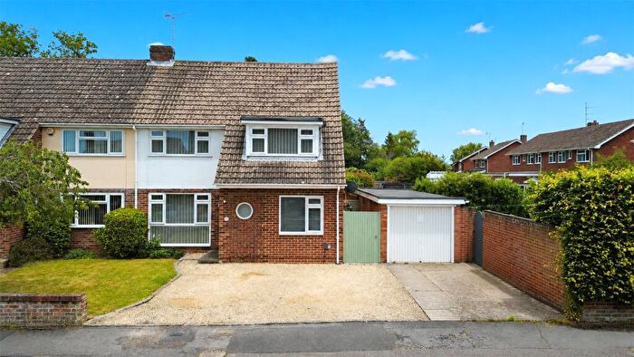 5 Bedroom Semi Detached House For Sale In Oregon Avenue, Tilehurst, Reading, Berkshire, RG31
