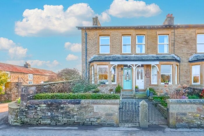 3 Bedroom End Terrace House For Sale In Main Street, Whittington, LA6