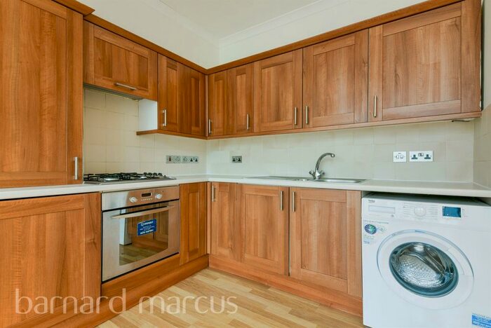 1 Bedroom Flat To Rent In Lewis Road, Sutton, SM1