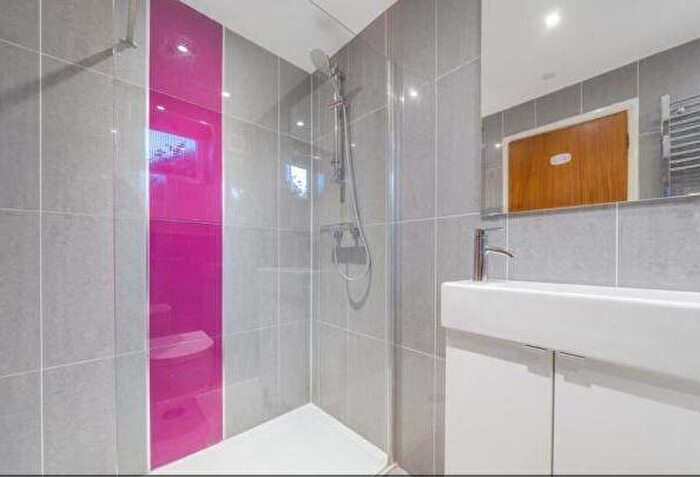 4 Bedroom Terraced House To Rent In The Glebe, Chislehurst, BR7