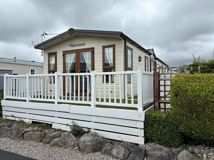 2 Bedroom Park Home For Sale In Smithy Leisure Park, PR3