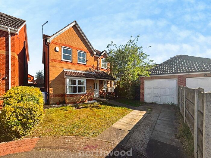4 Bedroom Detached House For Sale In Highfield Close, Dunscroft, Doncaster, DN7