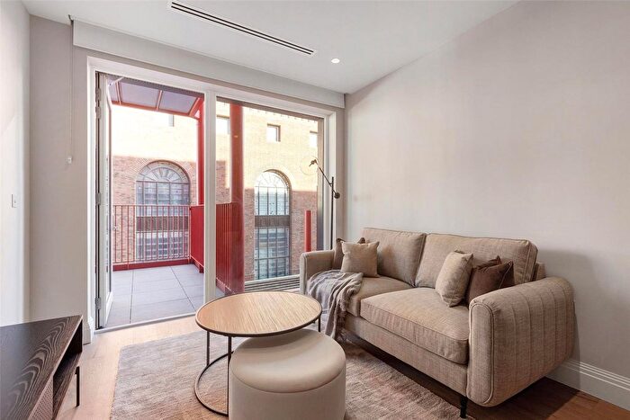 1 Bedroom Flat To Rent In Ellen Craft Apartments, Civic Avenue, London, W6