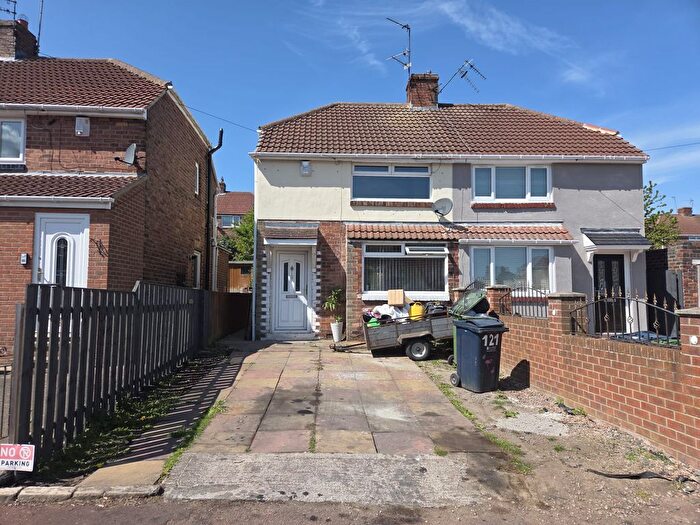2 Bedroom Semi-Detached House To Rent In Rothbury Gardens, Gateshead, NE11
