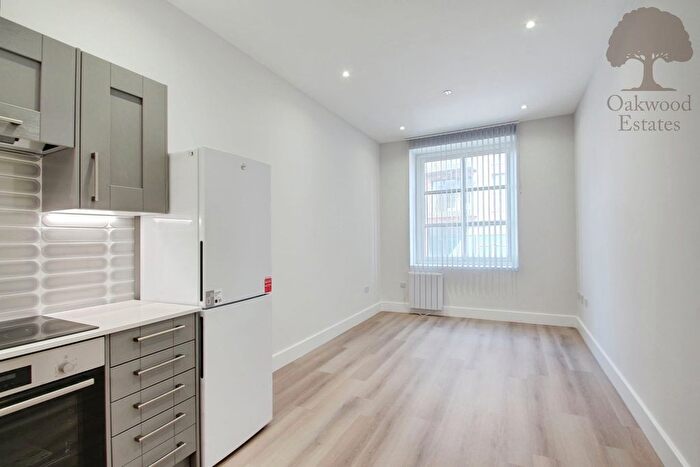 1 Bedroom Flat To Rent In Centrum House, Station Road, Egham, TW20