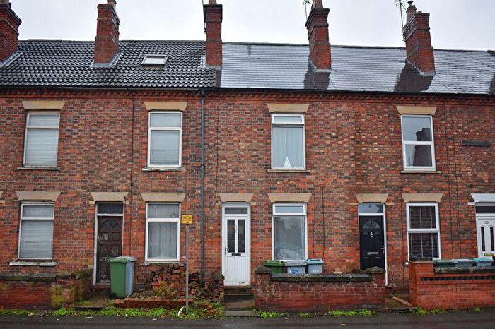 2 Bedroom Terraced House For Sale In North Gate, Newark, NG24