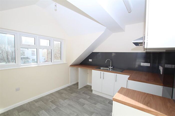 2 Bedroom Flat To Rent In High Street, Ilfracombe, EX34