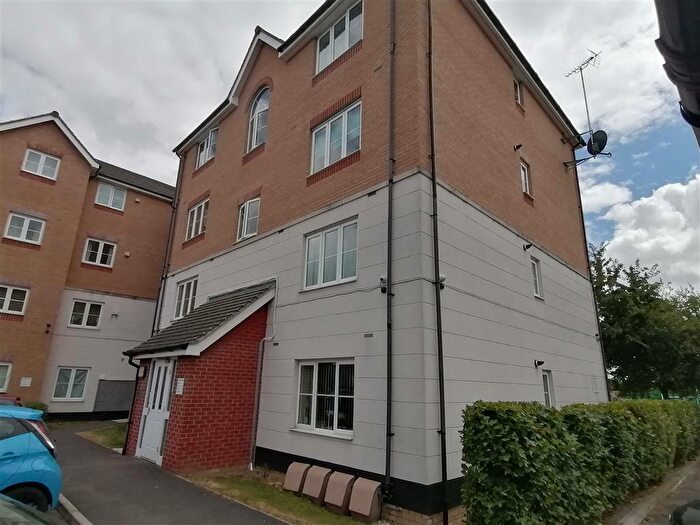2 Bedroom Flat To Rent In Twickenham Close, Swindon, SN3